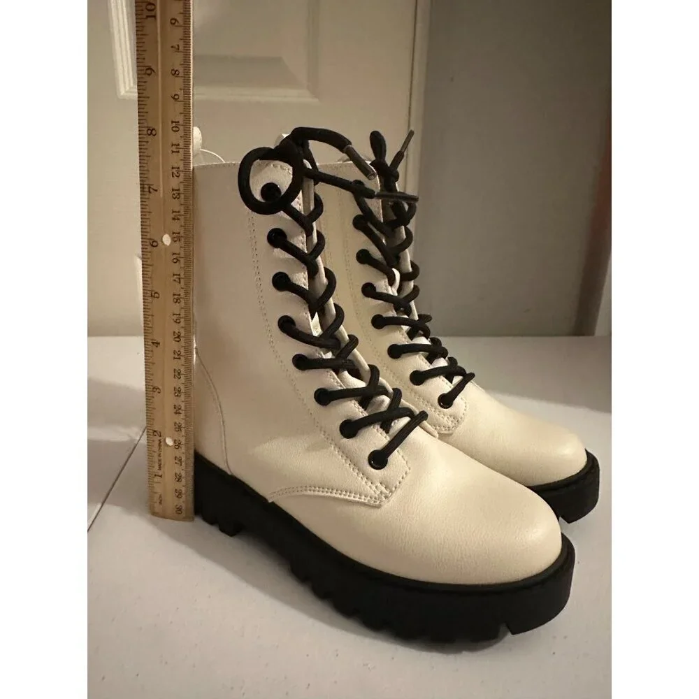 Art Class Toddler Girl’s Khari Lace-Up Combat Boots size 13 NWT